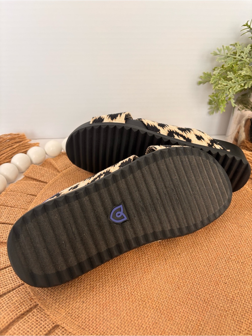 Rothy’s The Weekend Slide Sandy Cat Black Womens Size 7 - Picture 6 of 12